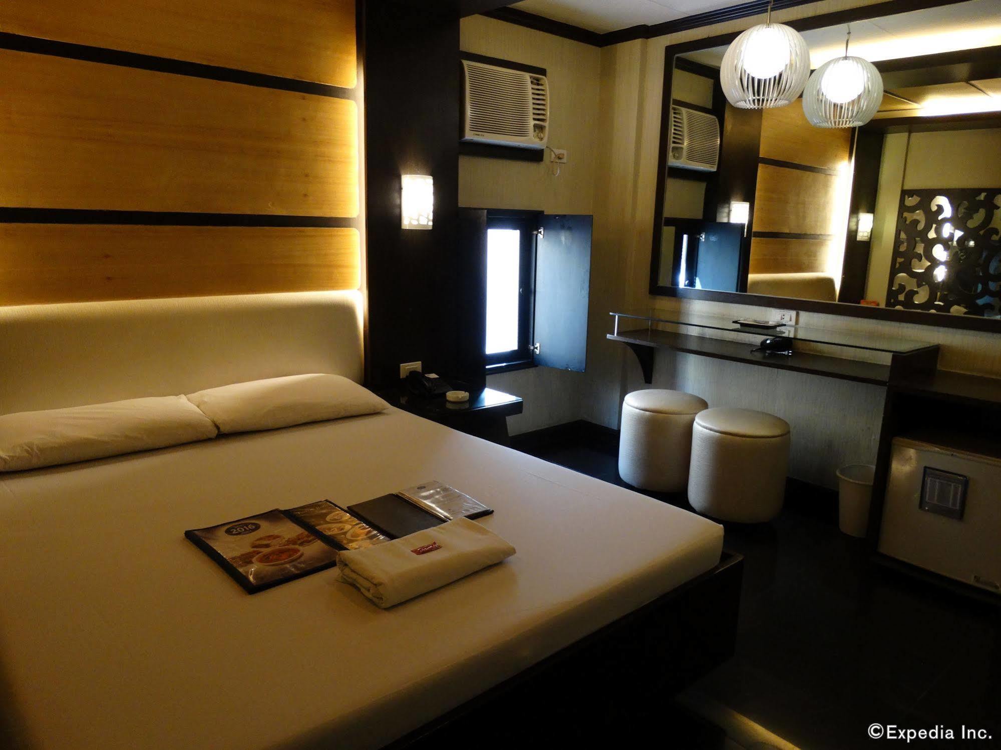 Hotel 2016 Manila Zewnętrze zdjęcie