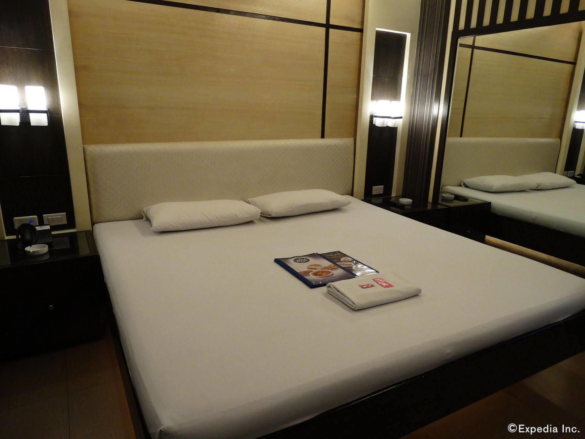 Hotel 2016 Manila Zewnętrze zdjęcie