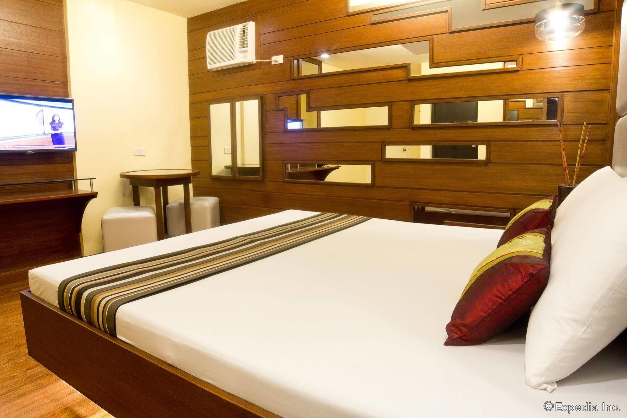 Hotel 2016 Manila Zewnętrze zdjęcie