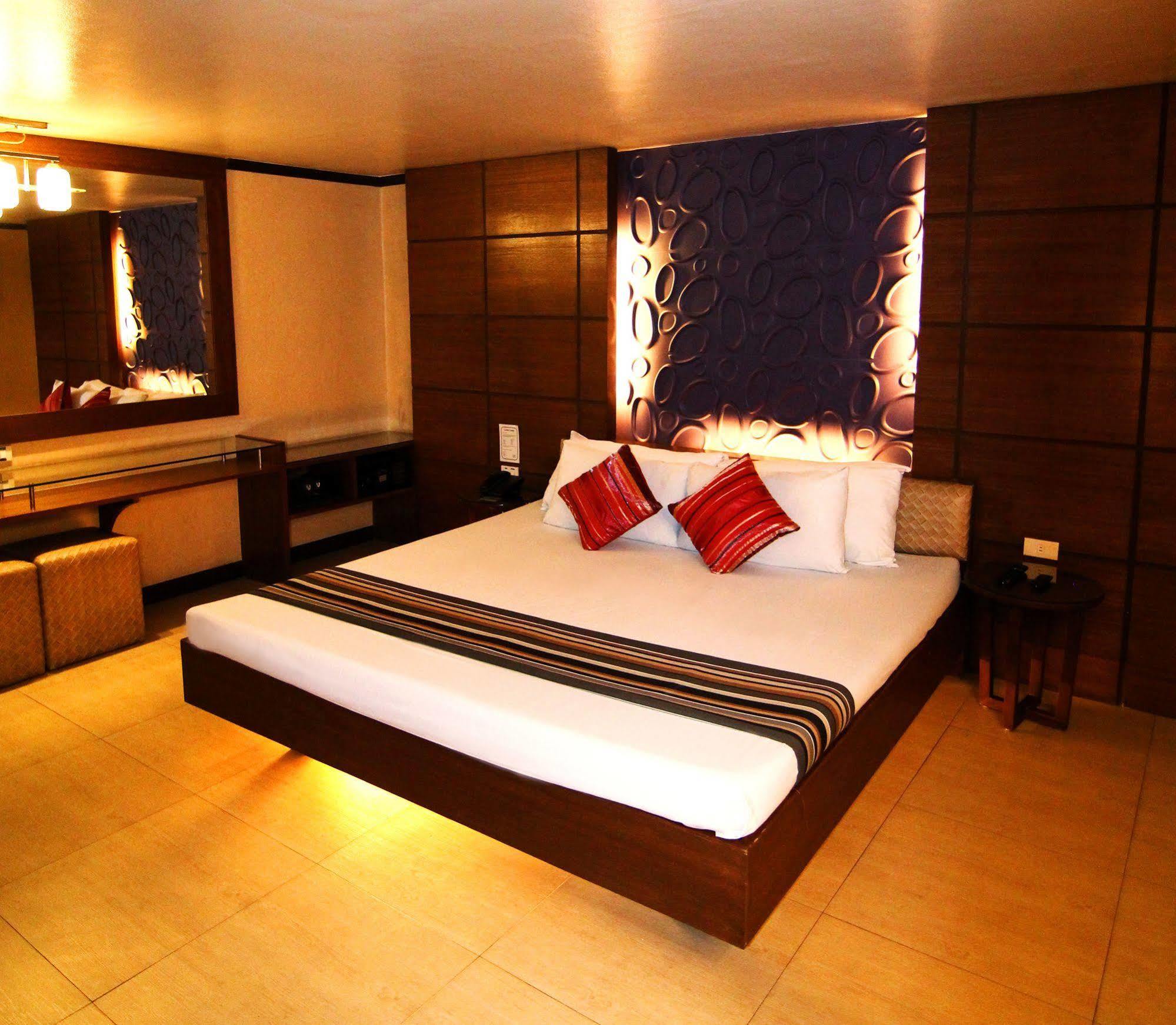Hotel 2016 Manila Zewnętrze zdjęcie