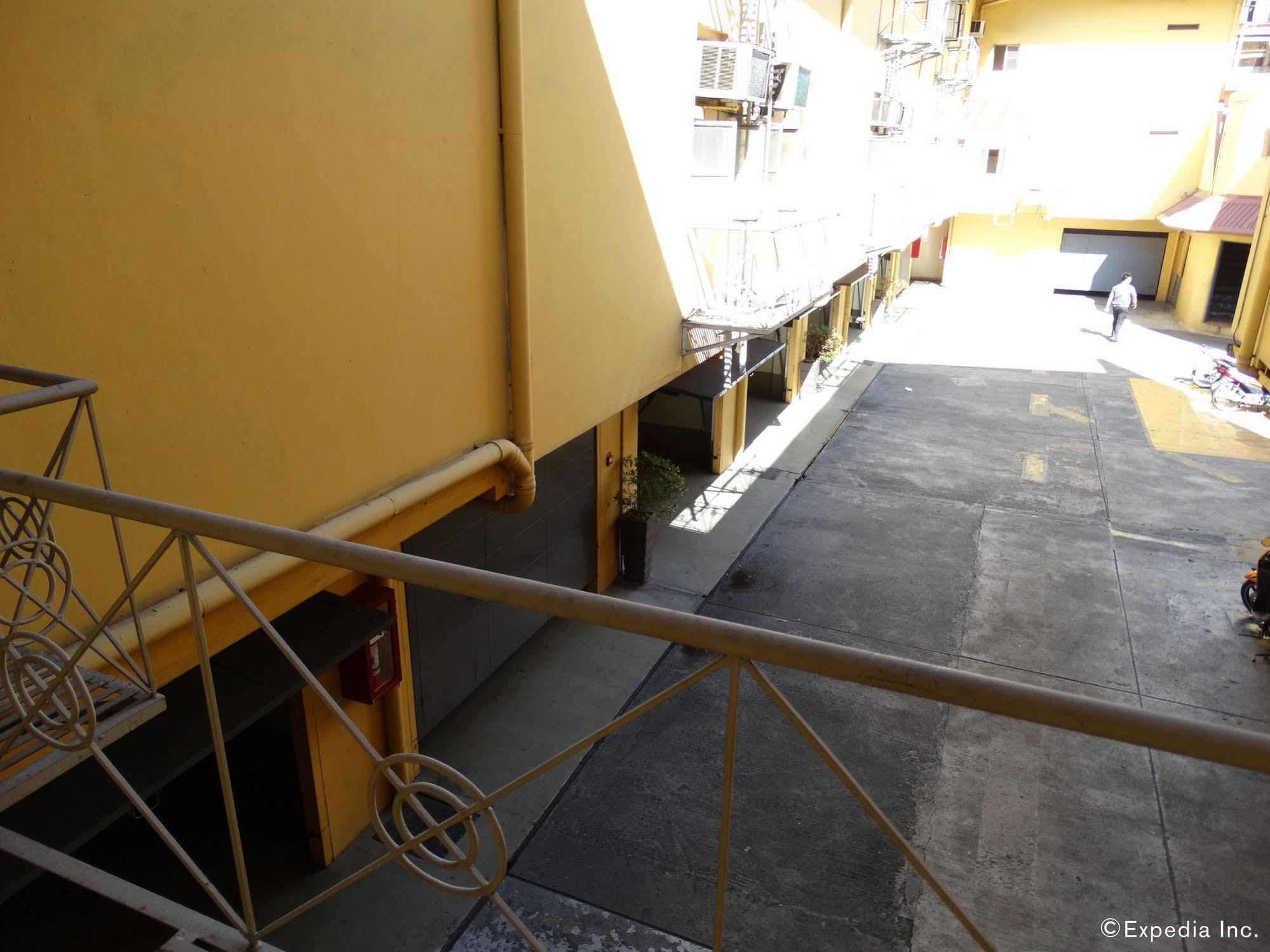 Hotel 2016 Manila Zewnętrze zdjęcie