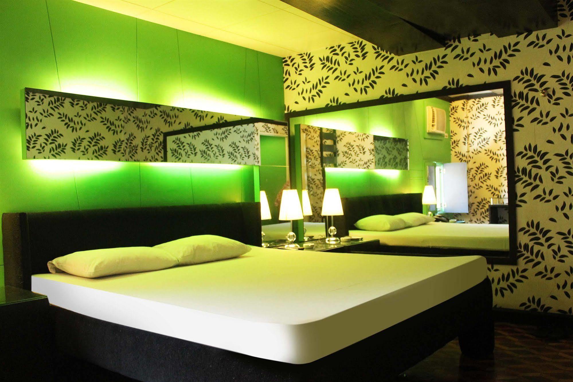 Hotel 2016 Manila Zewnętrze zdjęcie